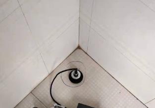 老城卫生间漏水维修之 loft 夹层储藏室毗邻暗管渗水哪家好，推荐诚匠小爱修缮